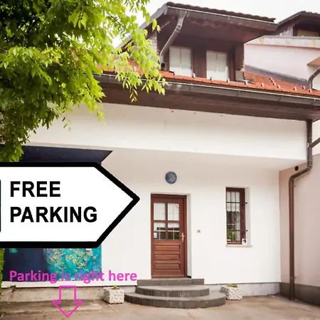 Avrora House Free Parking In Old Town *